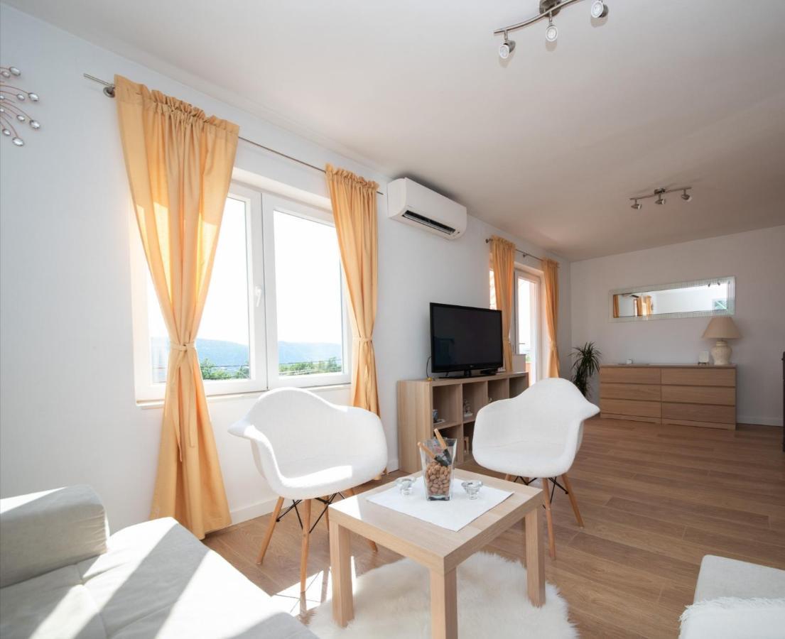 Apartman Sous Les Rochers Grižane 外观 照片