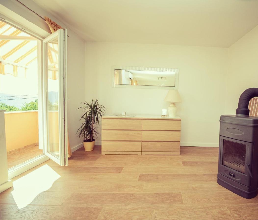 Apartman Sous Les Rochers Grižane 外观 照片