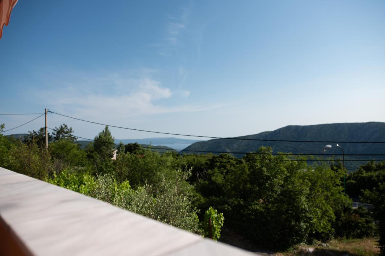 Apartman Sous Les Rochers Grižane 外观 照片
