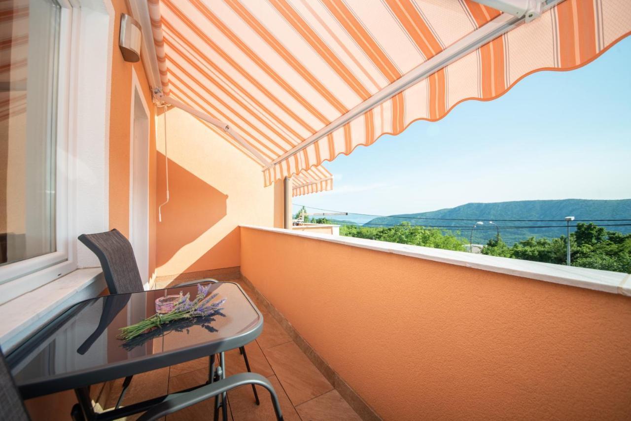 Apartman Sous Les Rochers Grižane 外观 照片