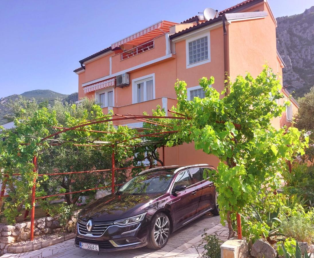 Apartman Sous Les Rochers Grižane 外观 照片