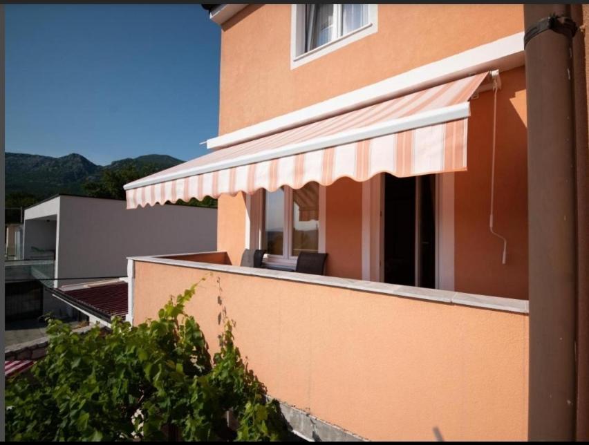 Apartman Sous Les Rochers Grižane 外观 照片